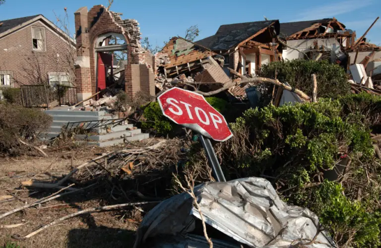 Devastating storm in America, uprooted houses, overturned trucks, Mississippi became ruins