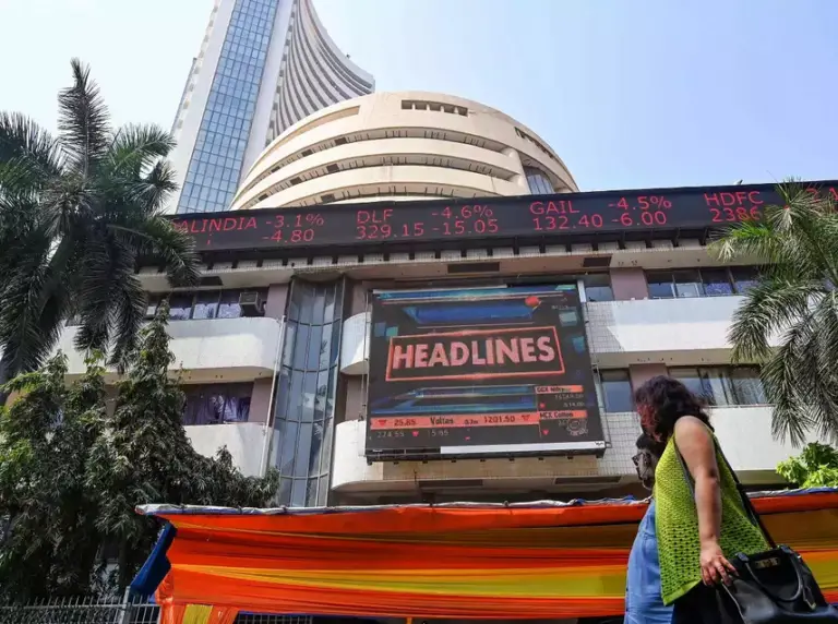 Share Market Today LIVE: Nifty 50 crosses 17,000, Sensex up 200 pts led by HDFC twins, ICICI Bank, Infy; rupee inches lower vs US dollar